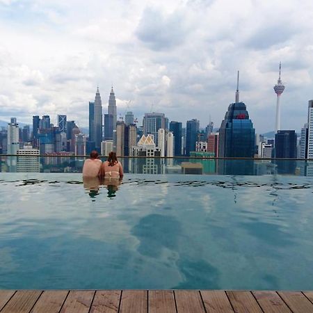 Regalia Suites Infinity Pool Kuala Lumpur Exterior foto