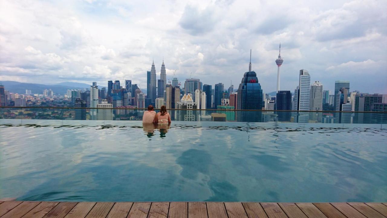 Regalia Suites Infinity Pool Kuala Lumpur Exterior foto